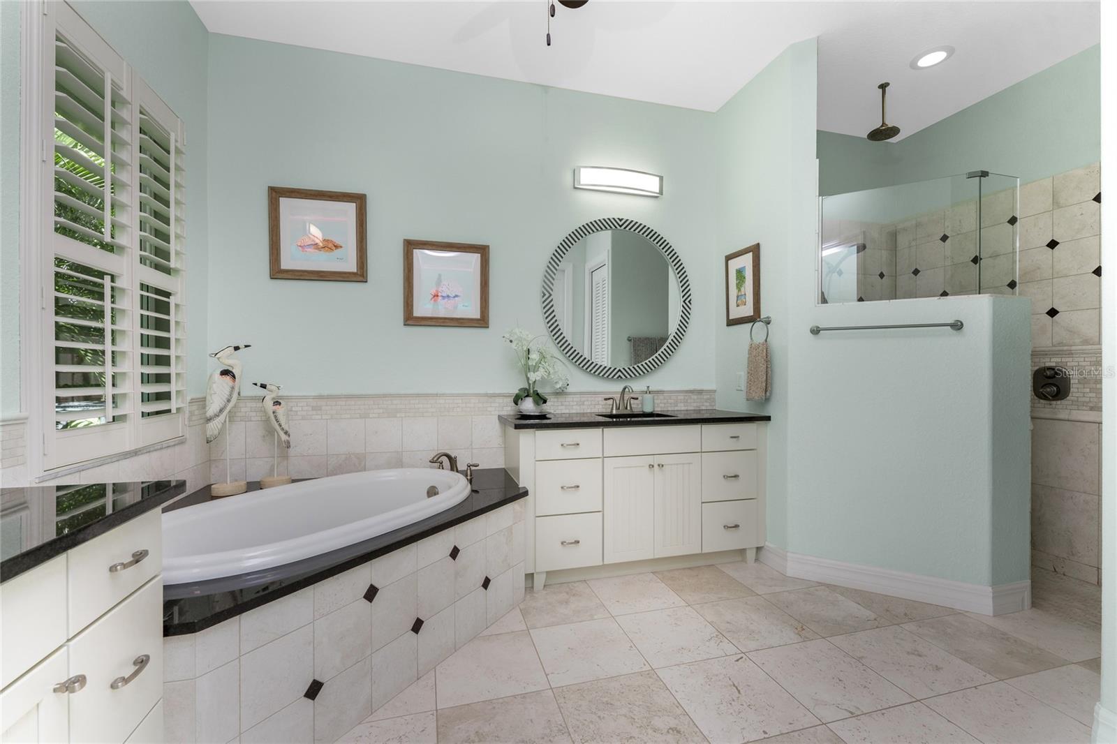 HIDDEN WATERS - Residential