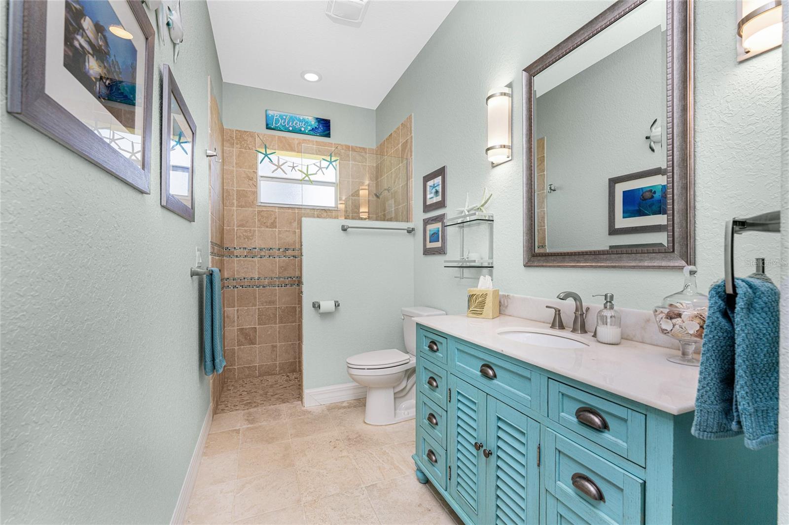 HIDDEN WATERS - Residential