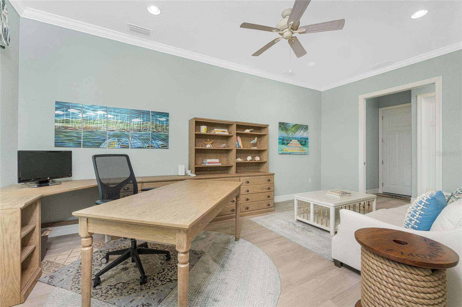 HIDDEN WATERS - Residential