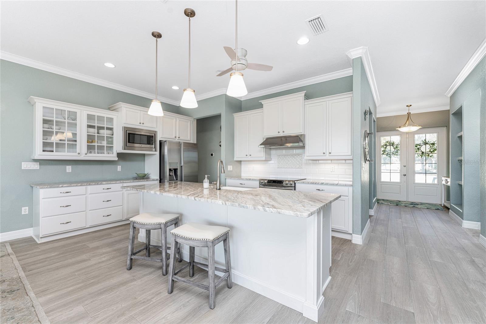 HIDDEN WATERS - Residential