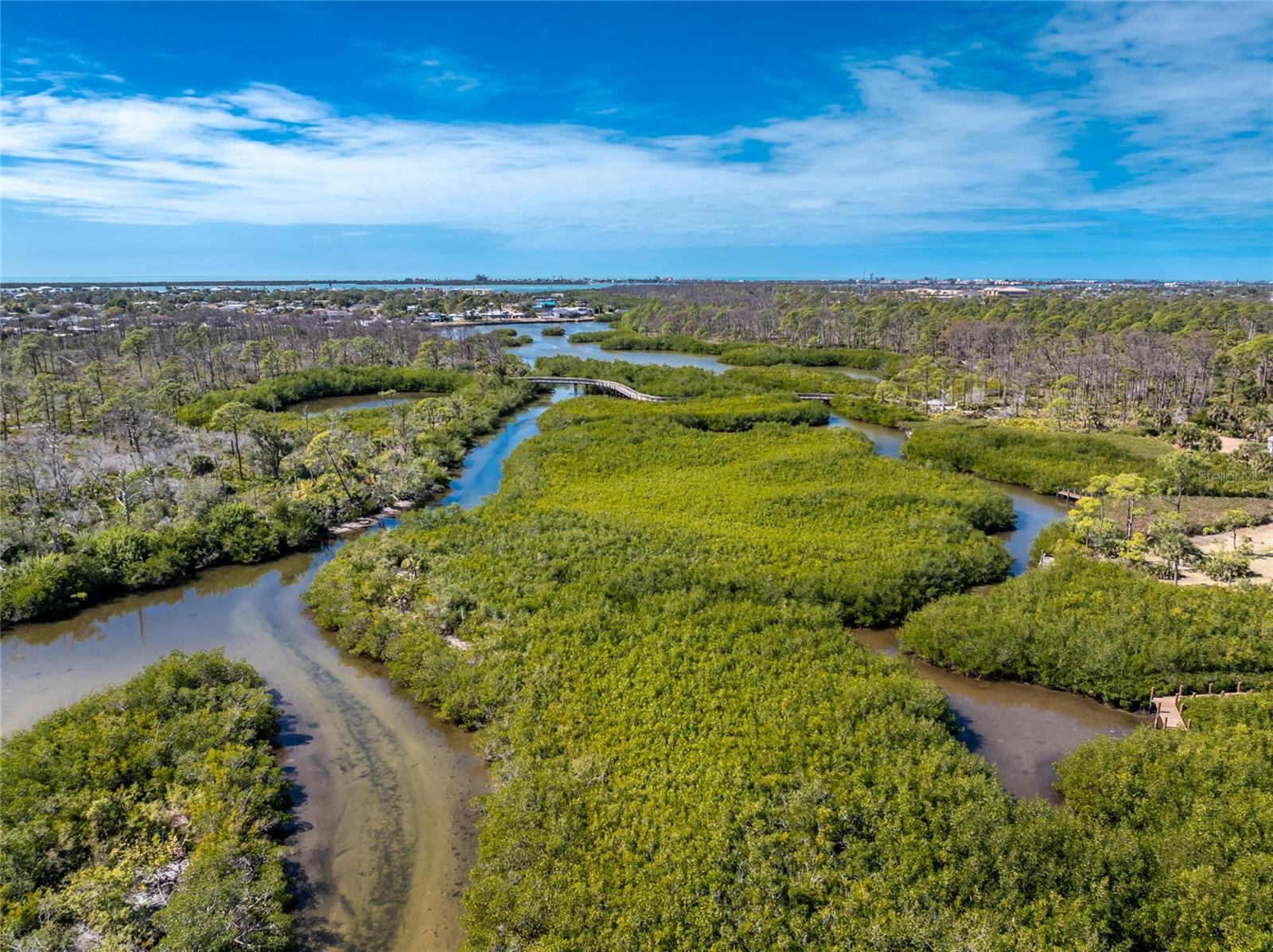 HIDDEN WATERS - Residential