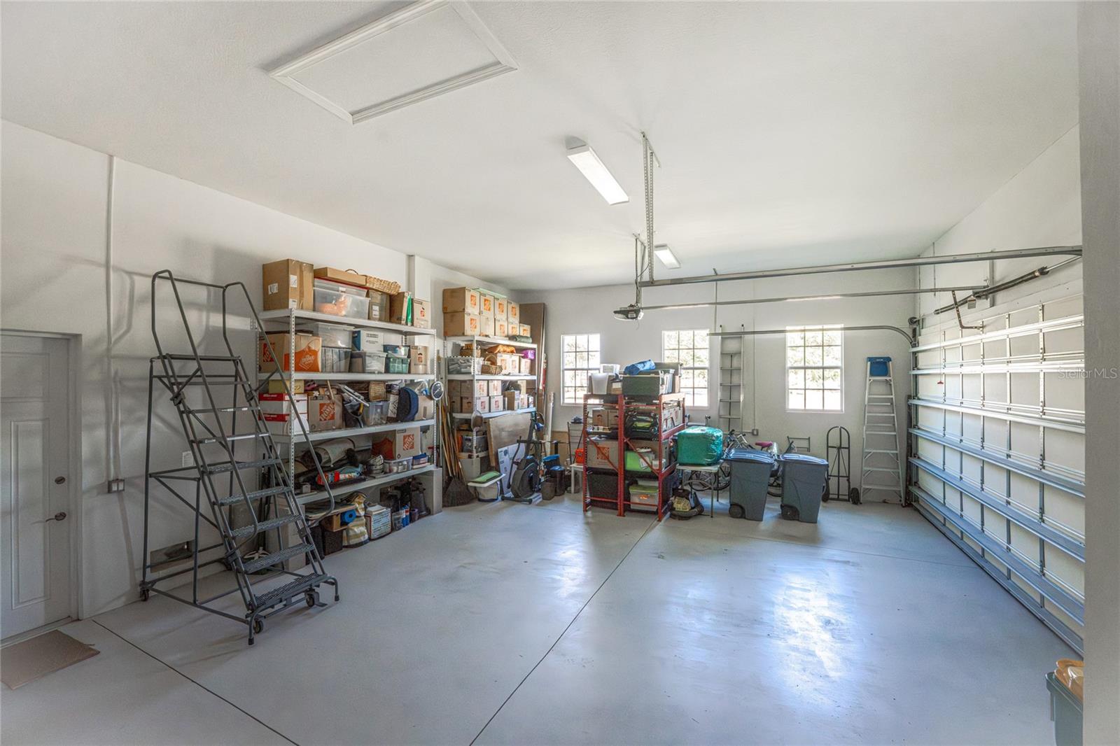 HIDDEN WATERS - Residential