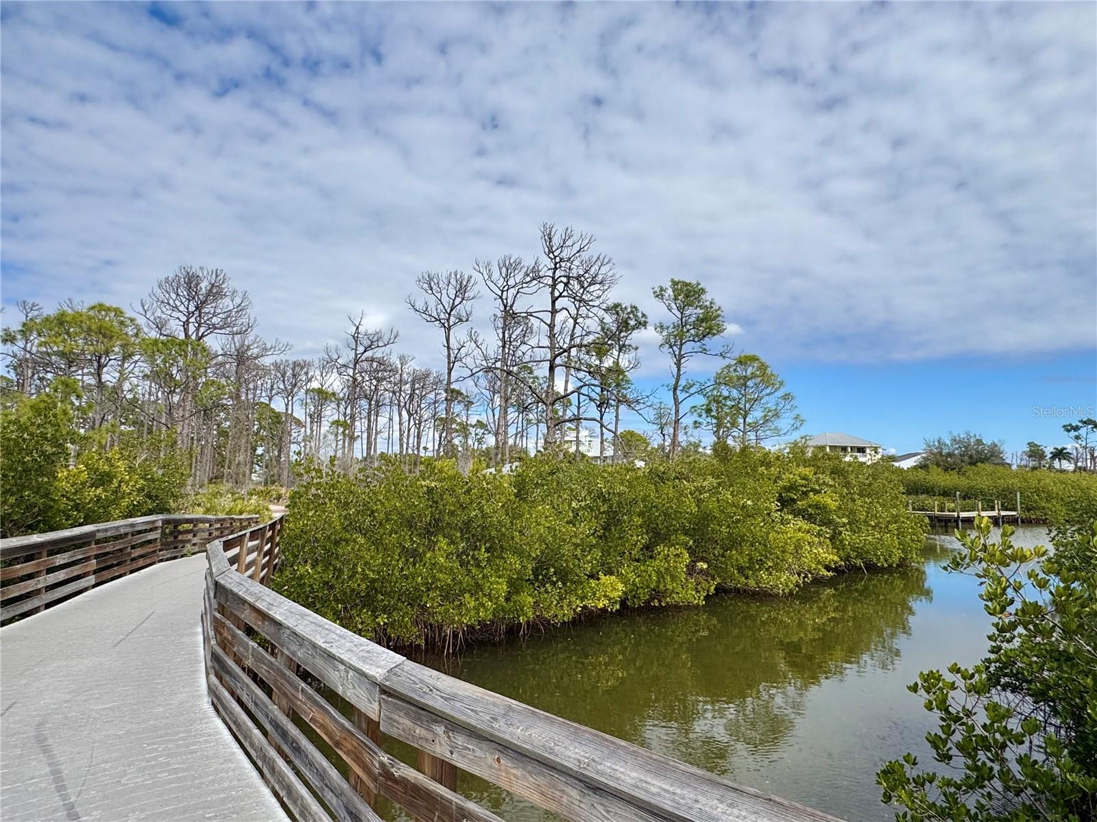 HIDDEN WATERS - Residential