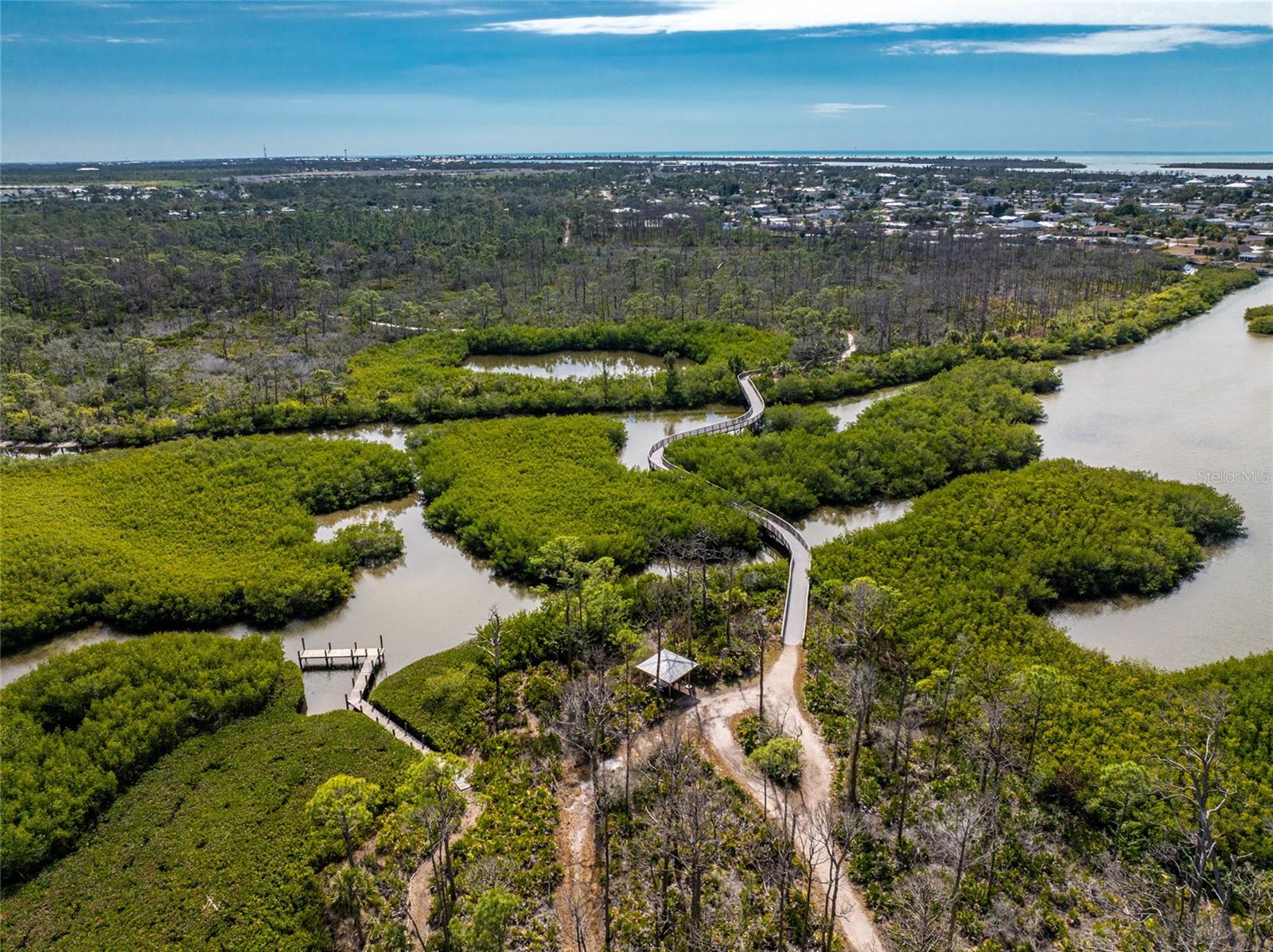 HIDDEN WATERS - Residential