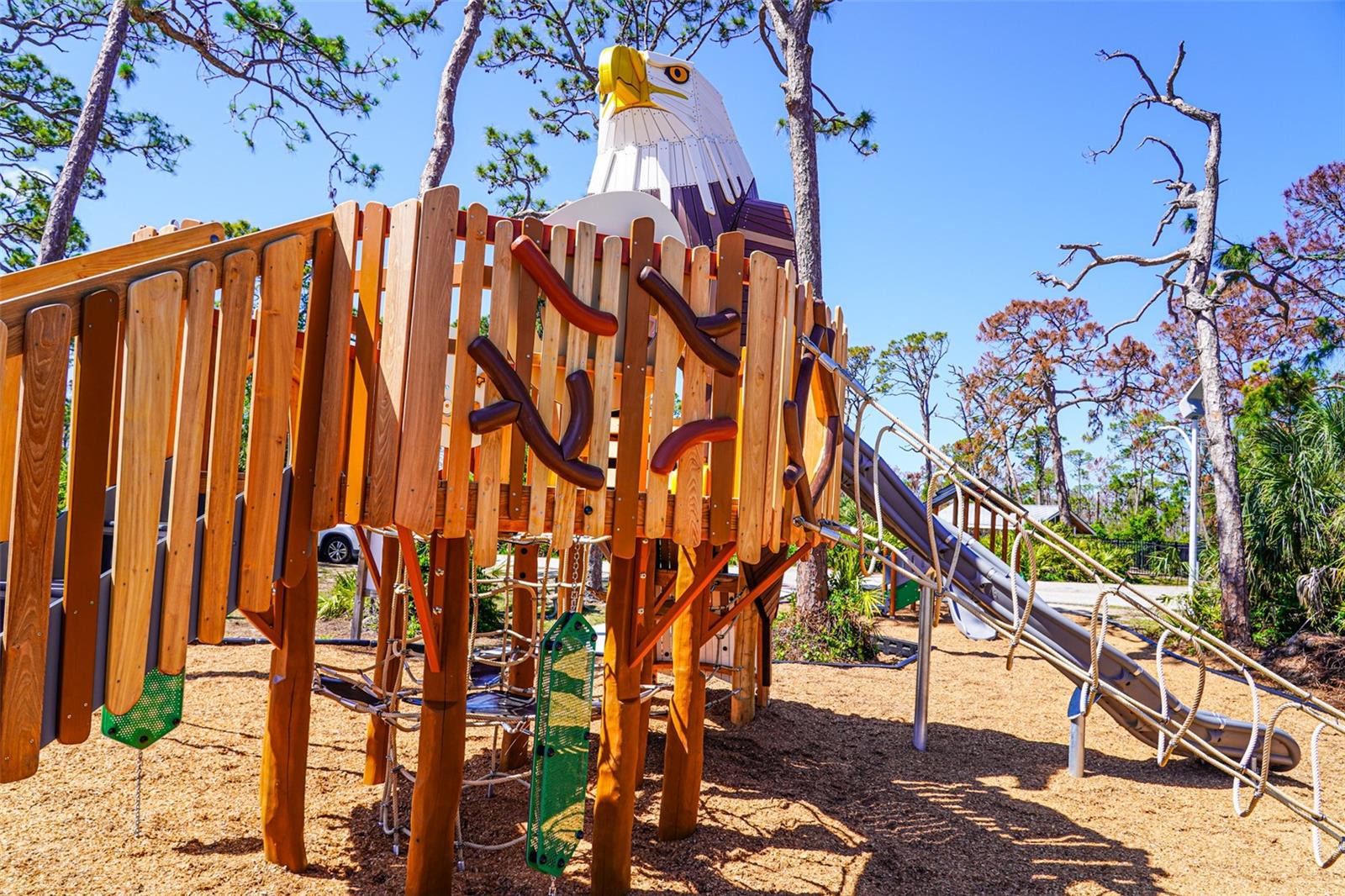 HIDDEN WATERS - Residential