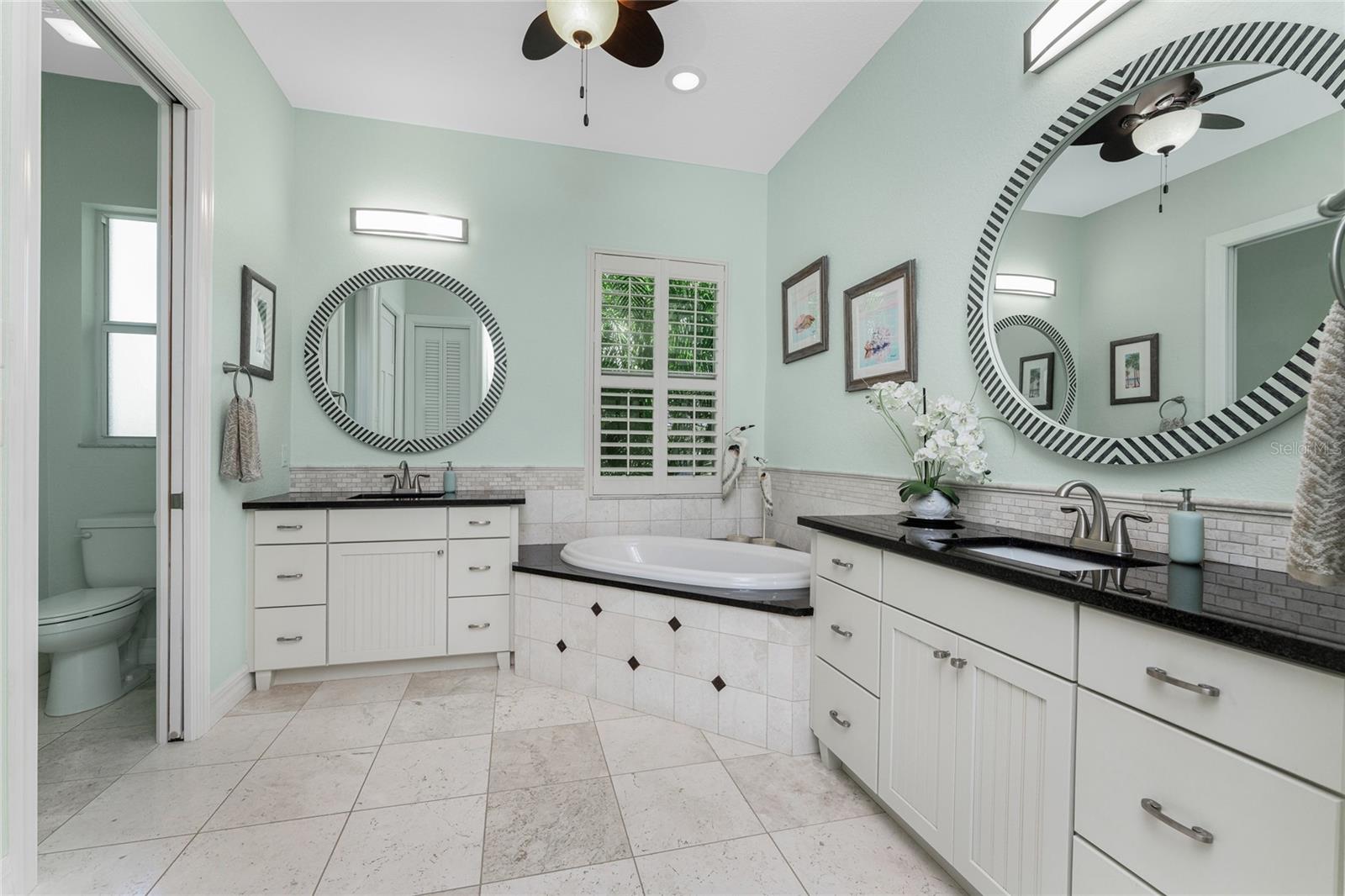 HIDDEN WATERS - Residential