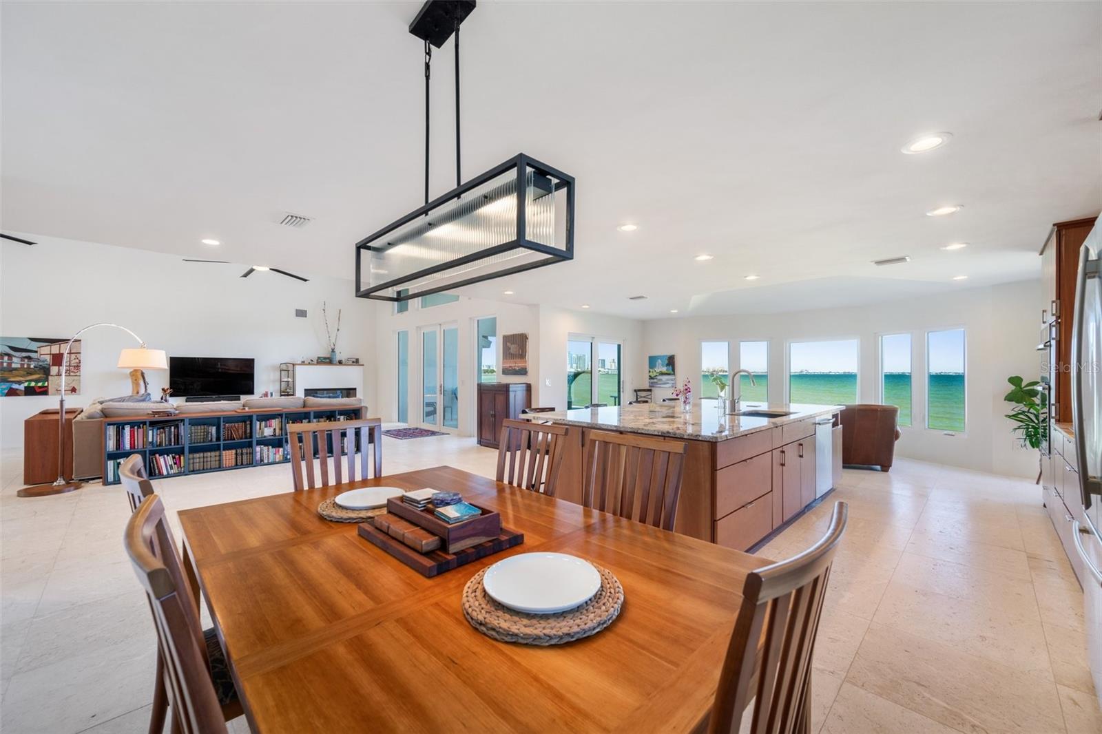 TROPICAL SHORES 3RD ADD - Residential