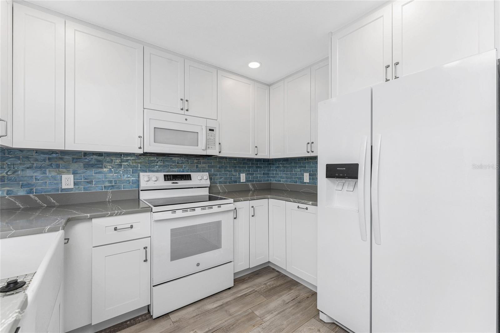 ENGLEWOOD BEACH CONDO VILLA 03 - Residential