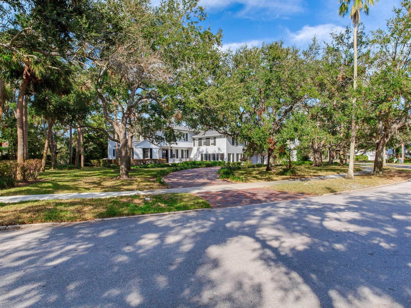 5001 S SHORE CREST CIRCLE