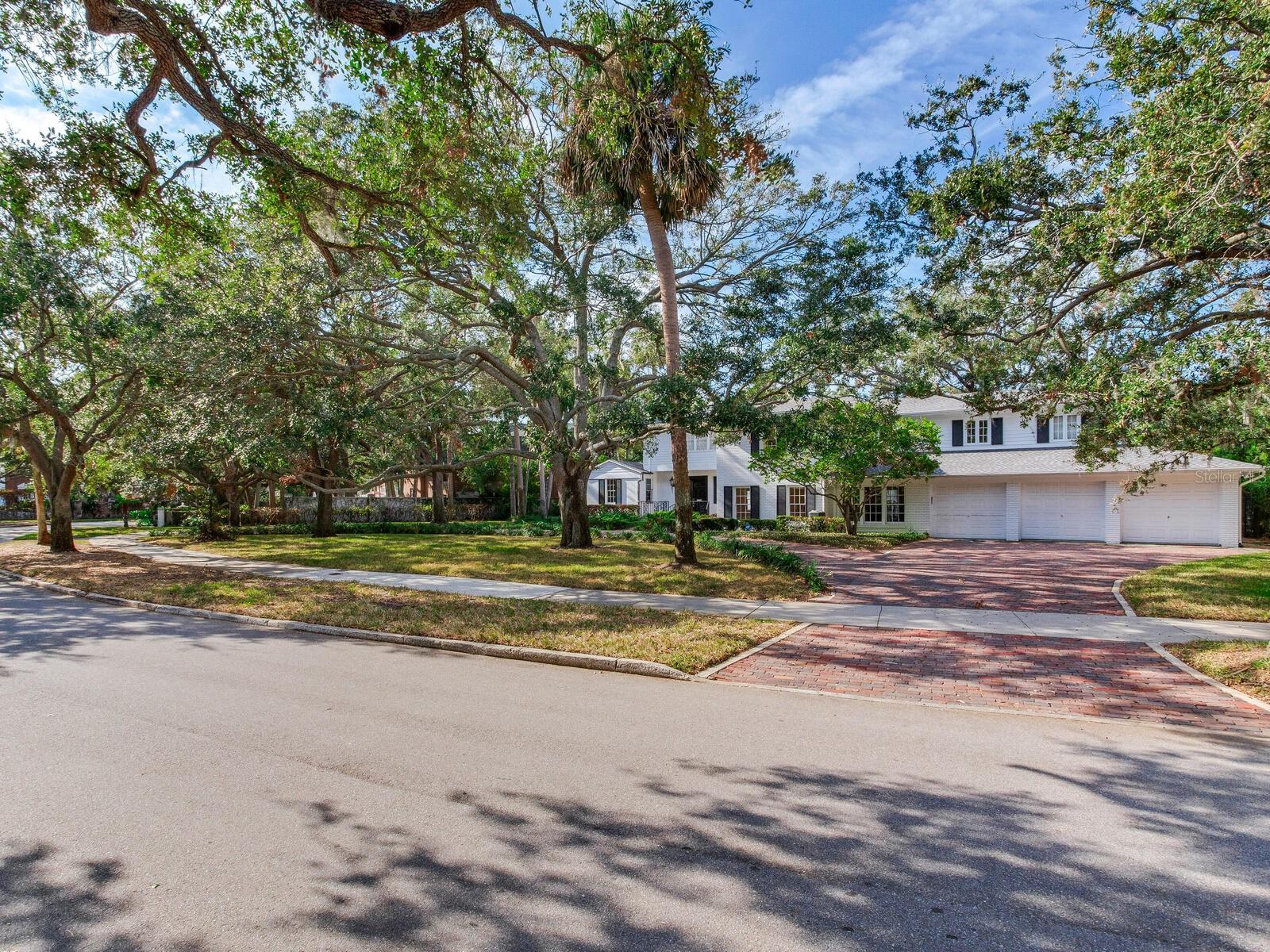 5001 S SHORE CREST CIRCLE