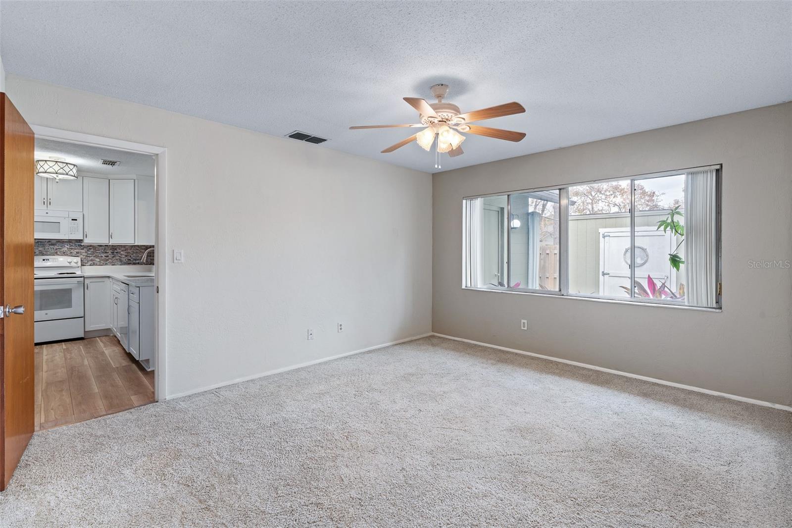 SUMMER TREES UNIT 01 - Residential