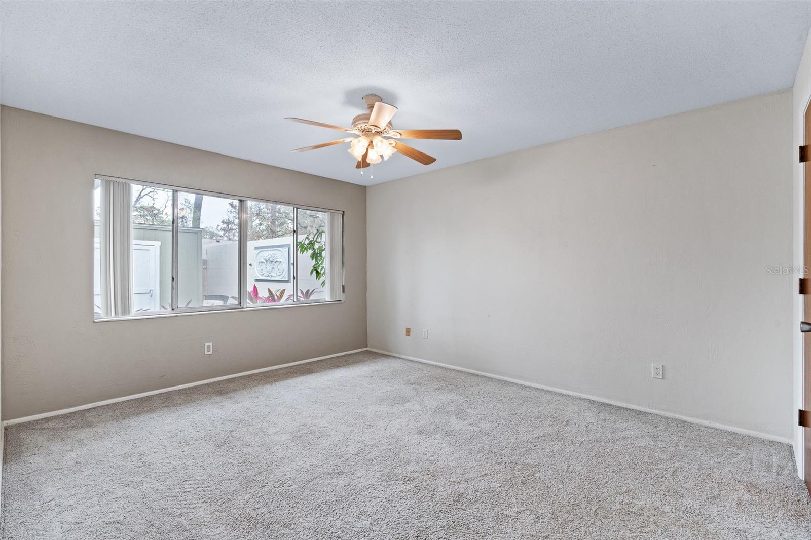 SUMMER TREES UNIT 01 - Residential