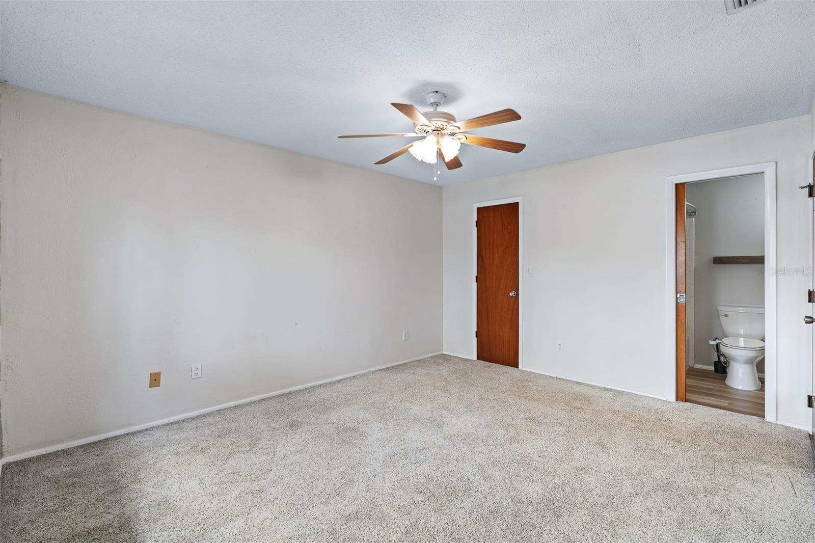 SUMMER TREES UNIT 01 - Residential