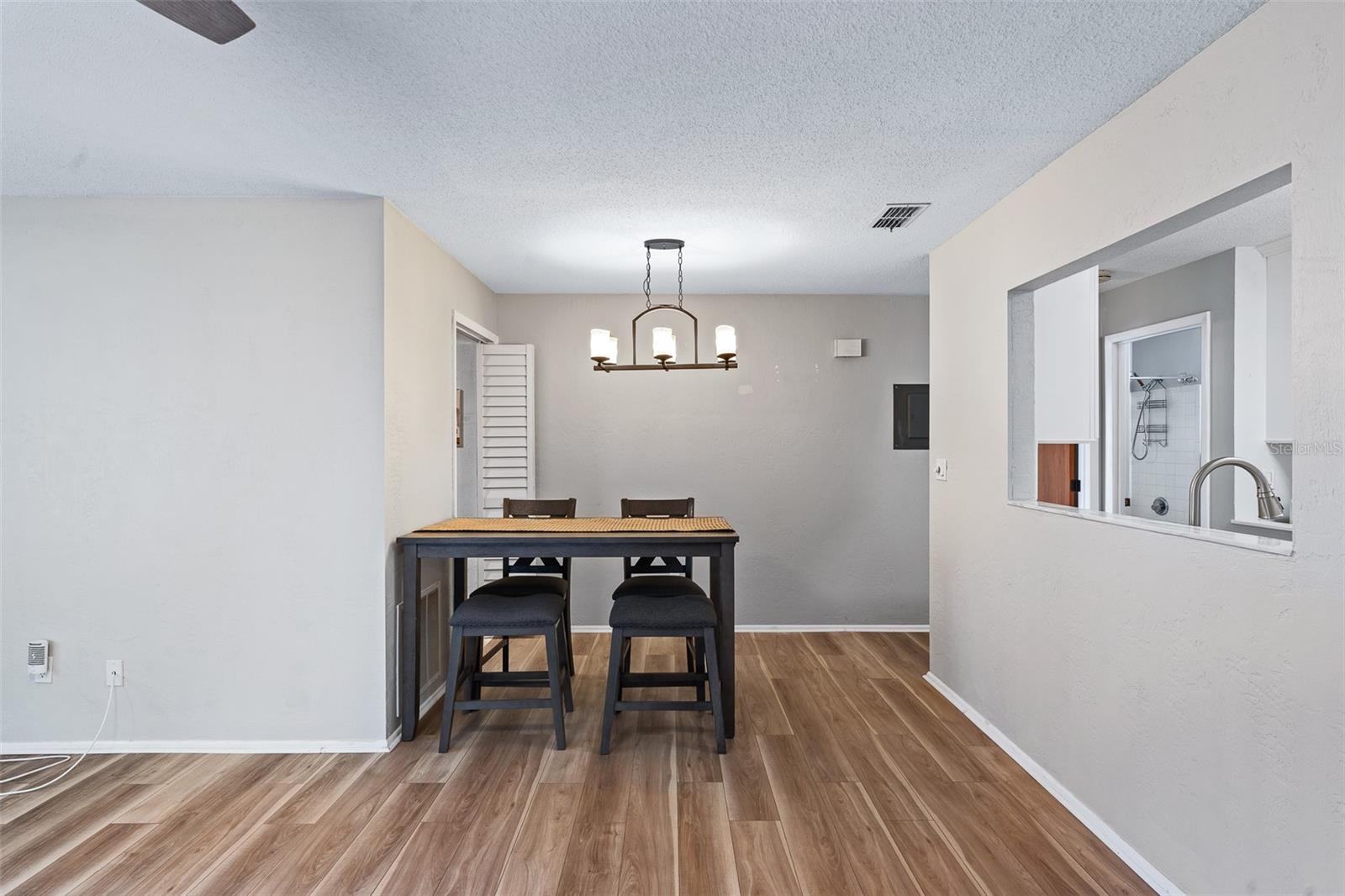 SUMMER TREES UNIT 01 - Residential