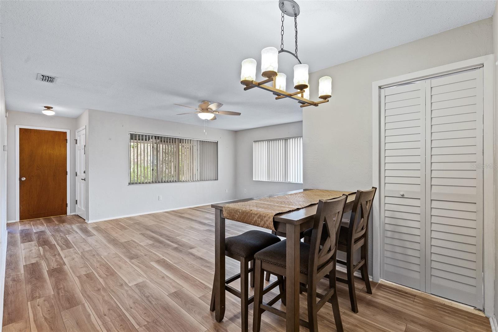 SUMMER TREES UNIT 01 - Residential