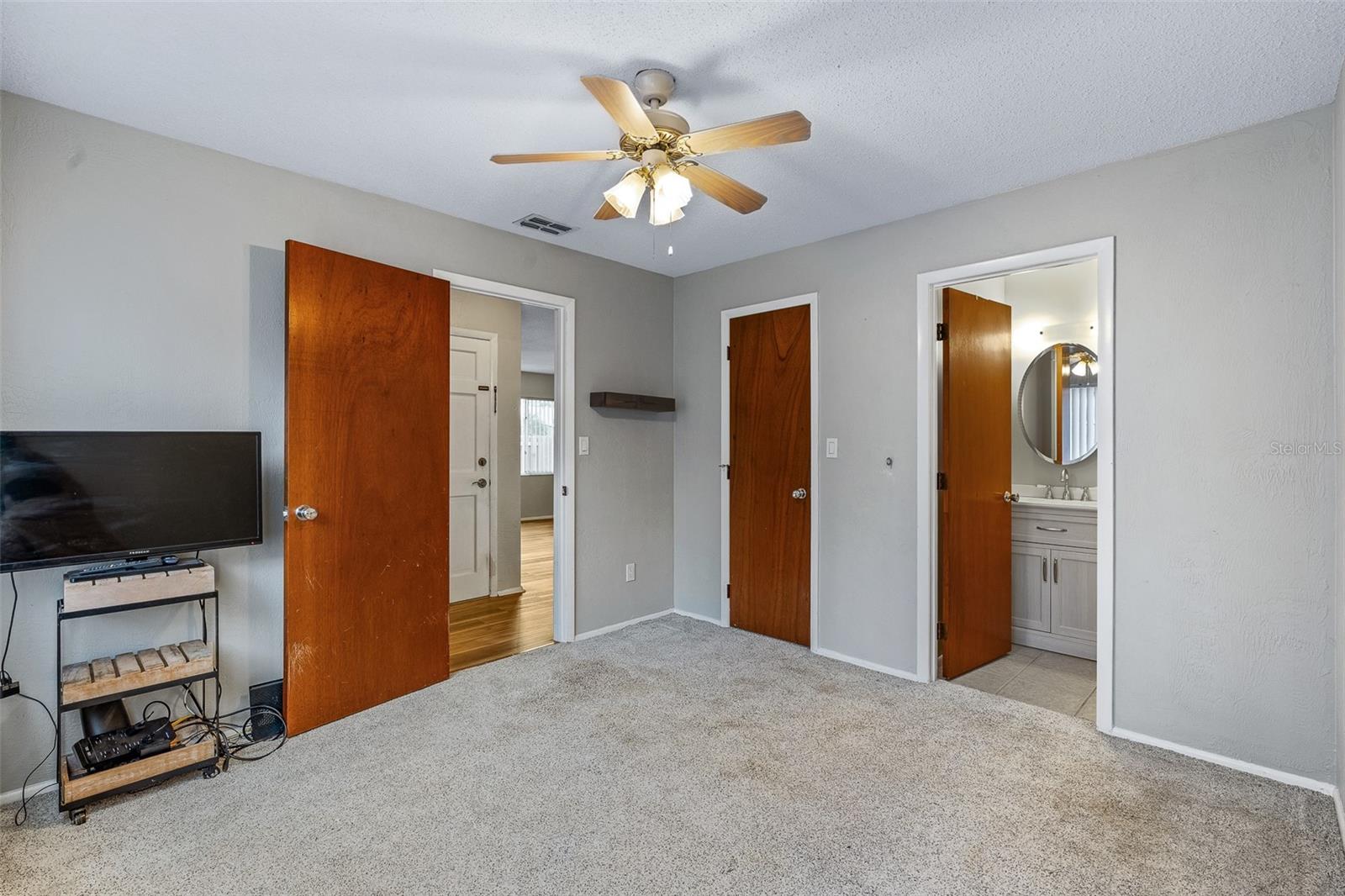 SUMMER TREES UNIT 01 - Residential