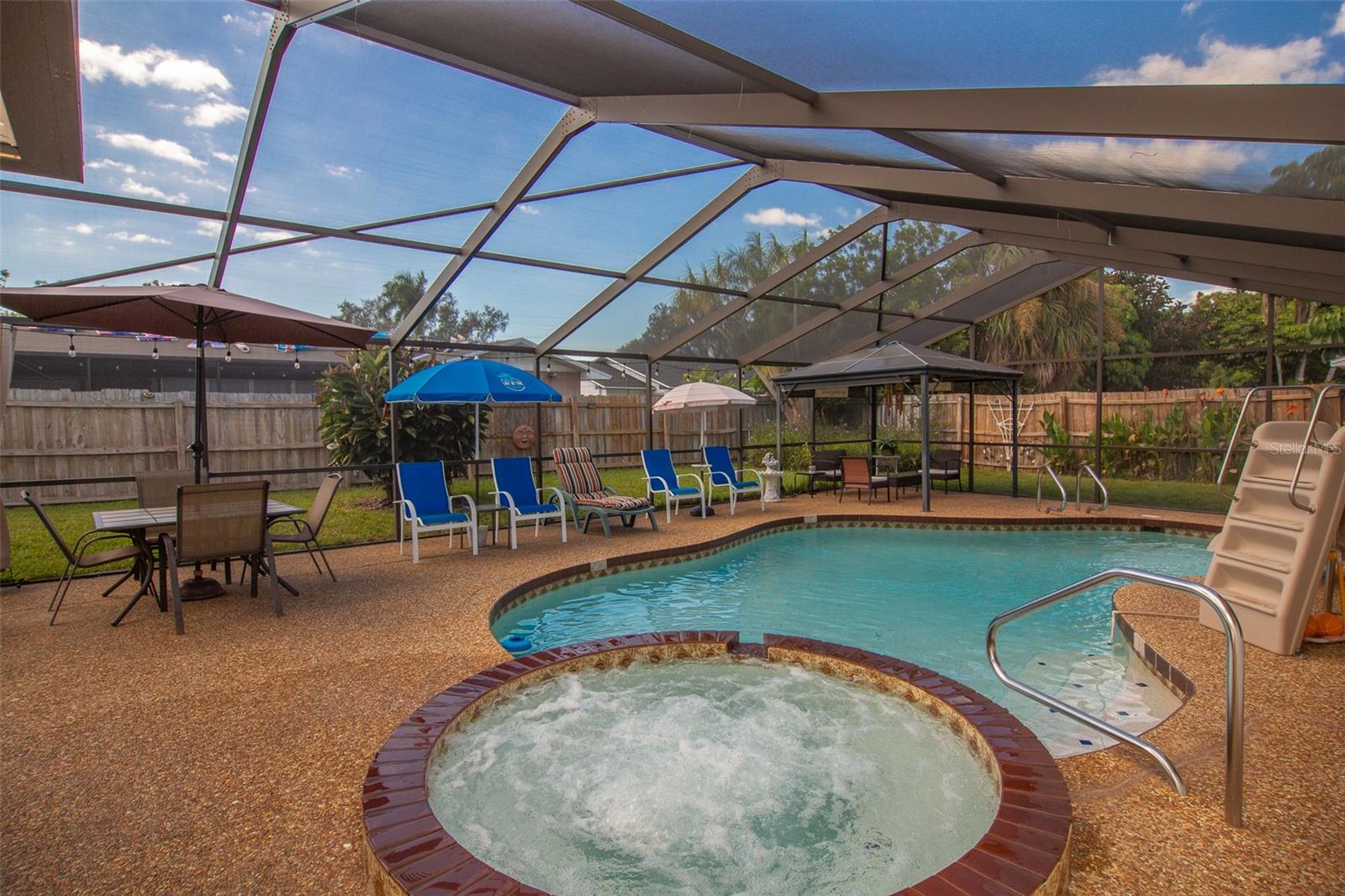PINE LAKES SUB - Residential