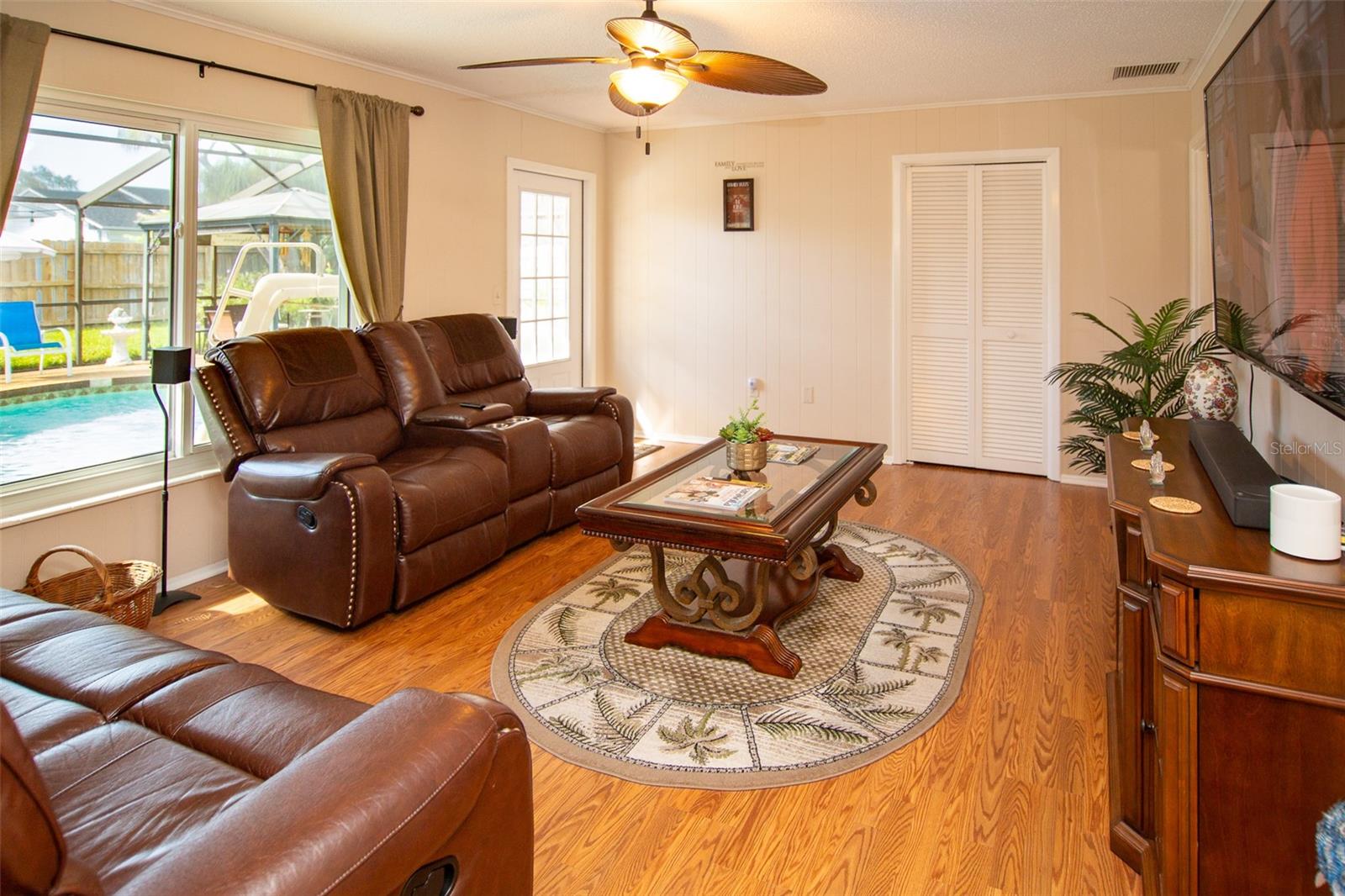 PINE LAKES SUB - Residential