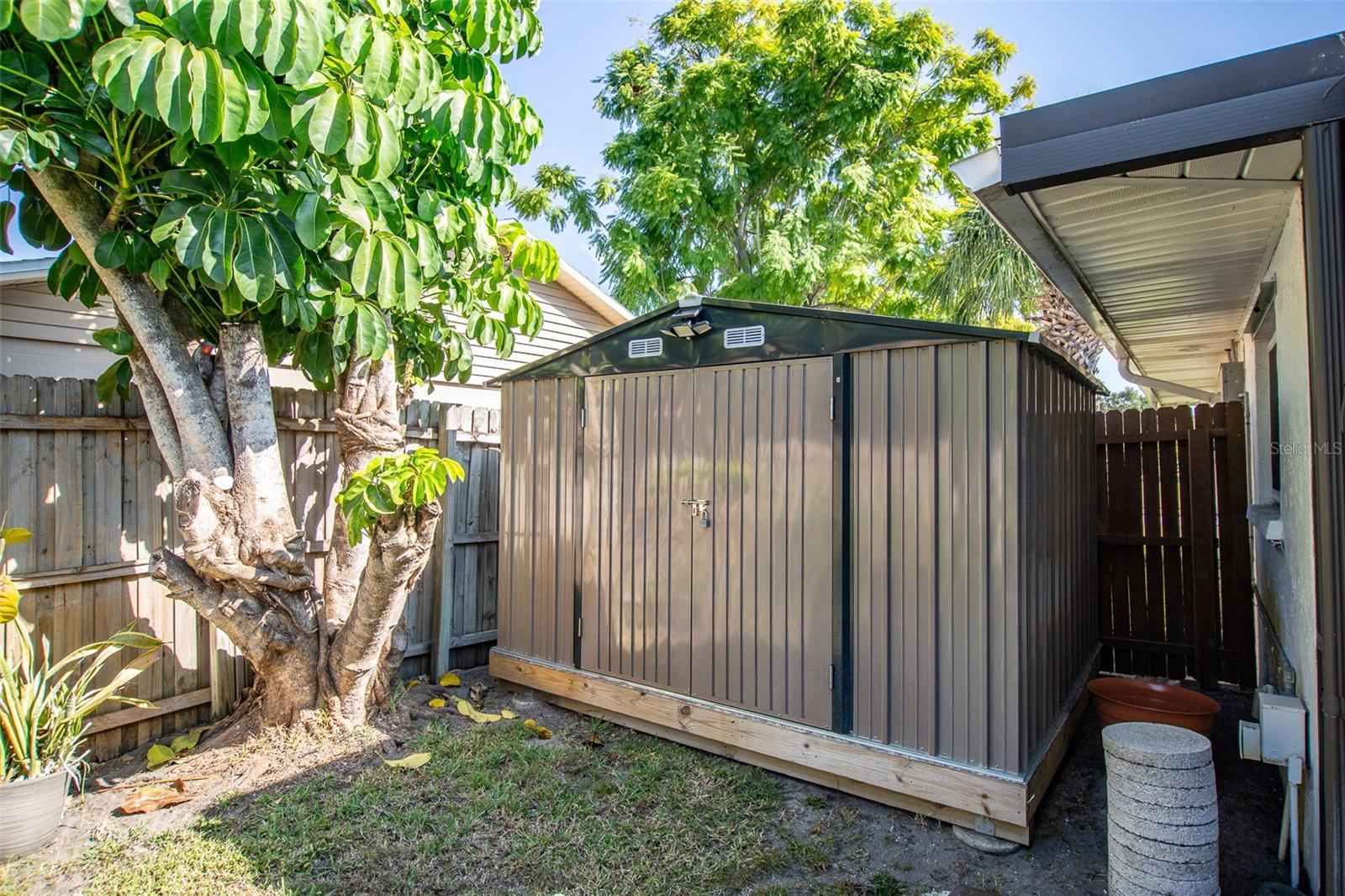 PINE LAKES SUB - Residential