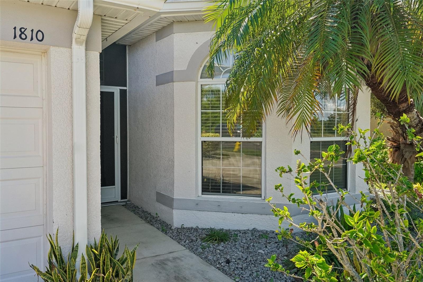 1810 MIRA LAGO CIRCLE