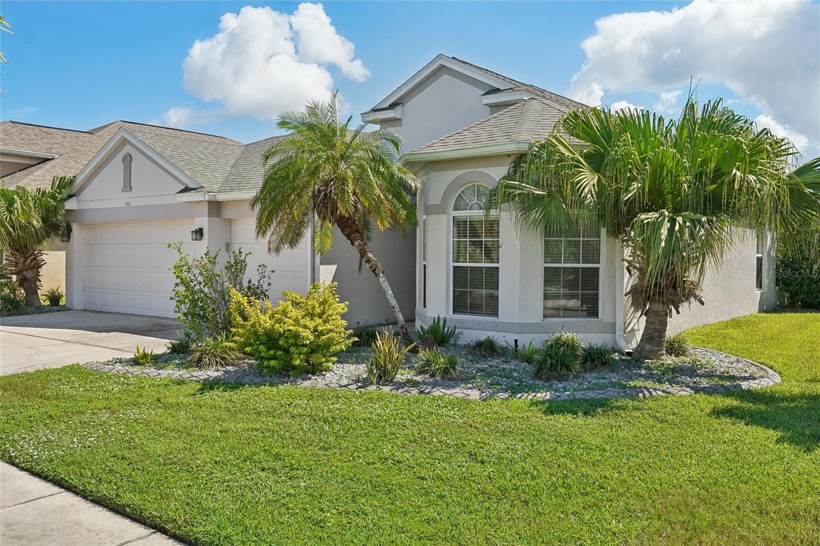 1810 MIRA LAGO CIRCLE