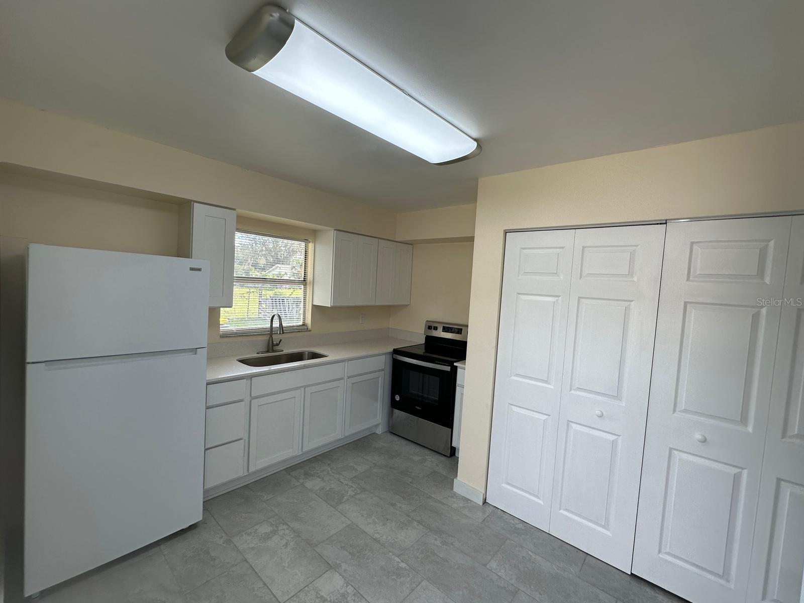 SUNRISE ESTATES - Residential Income