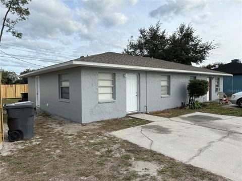 Photo of 1430 Moonlite Drive, Lakeland, FL 33801 (MLS # L4959797)