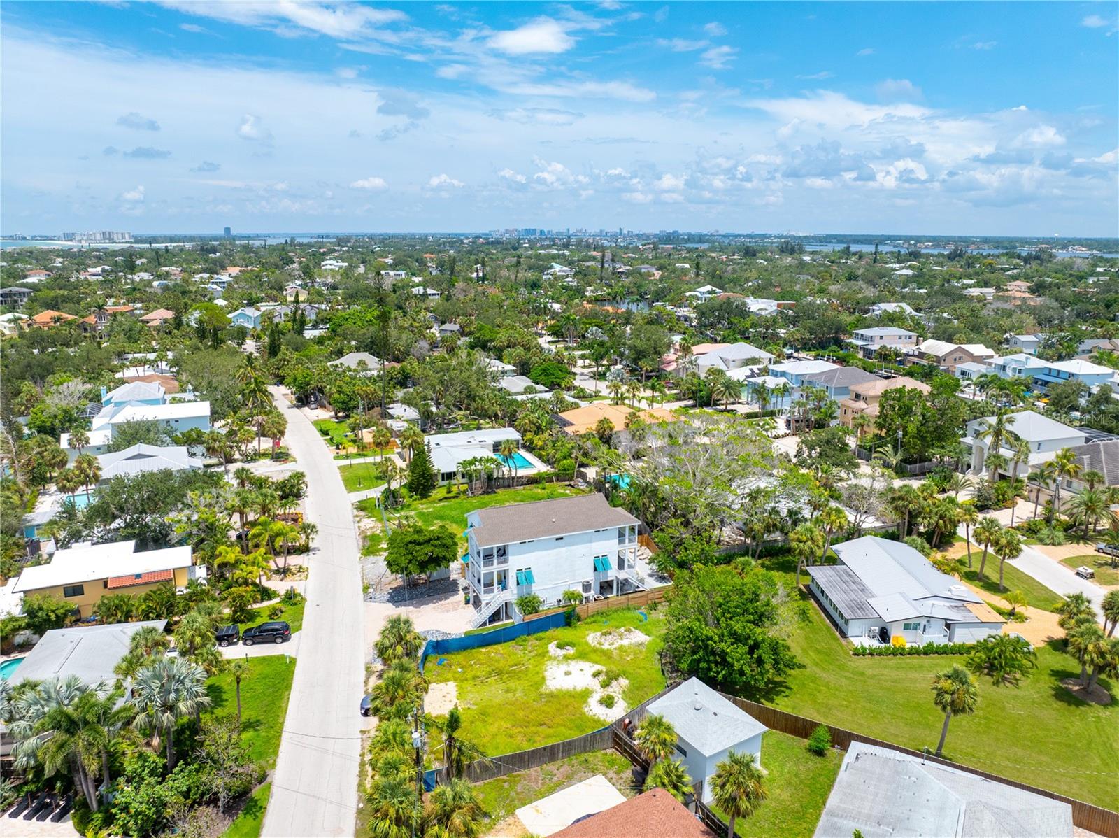 SARASOTA BEACH - Residential