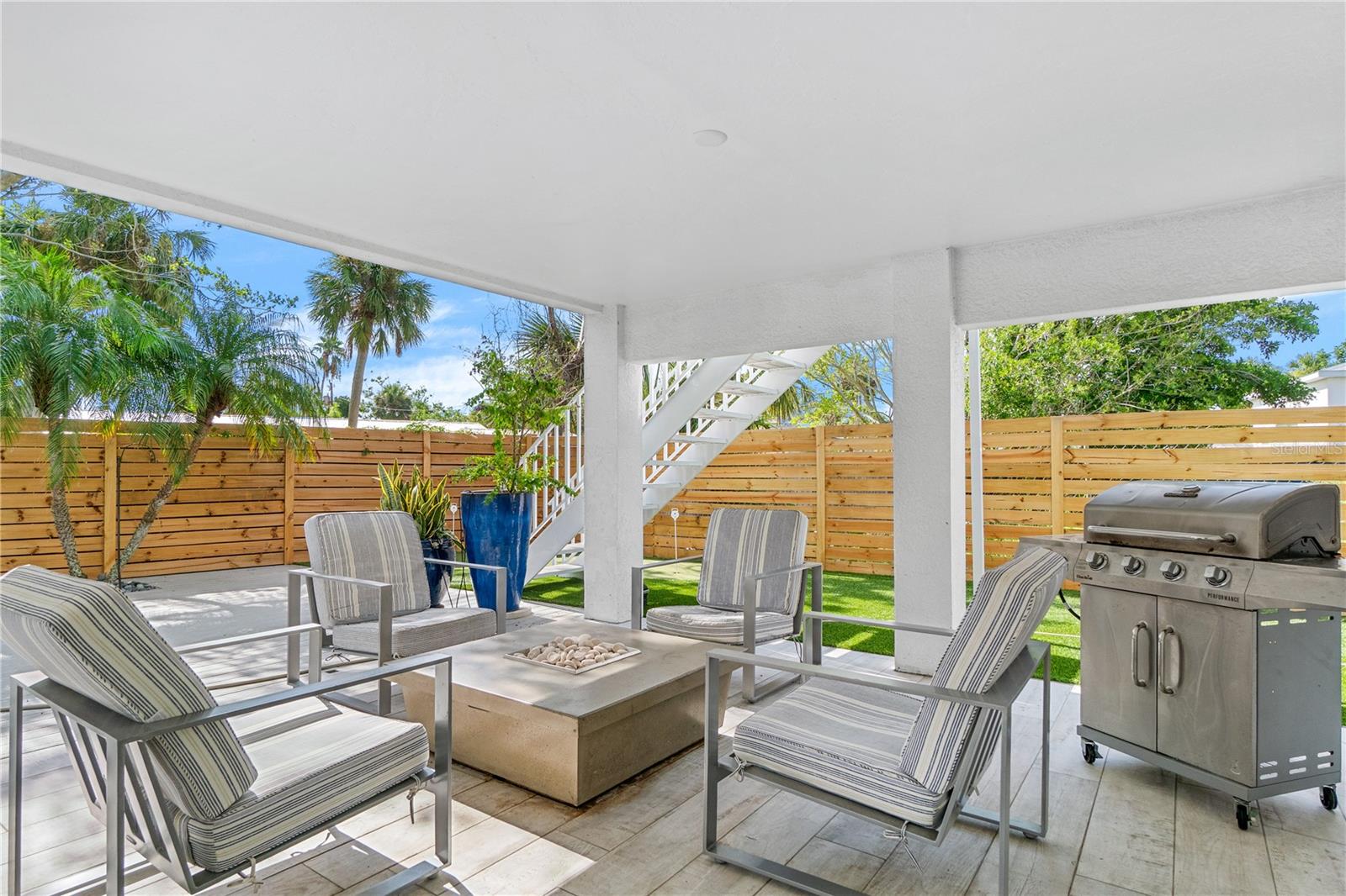 SARASOTA BEACH - Residential