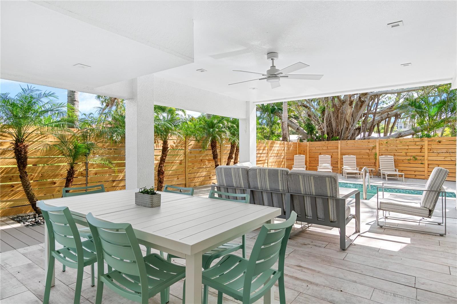 SARASOTA BEACH - Residential