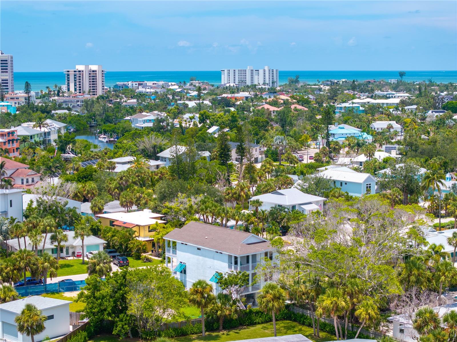 SARASOTA BEACH - Residential