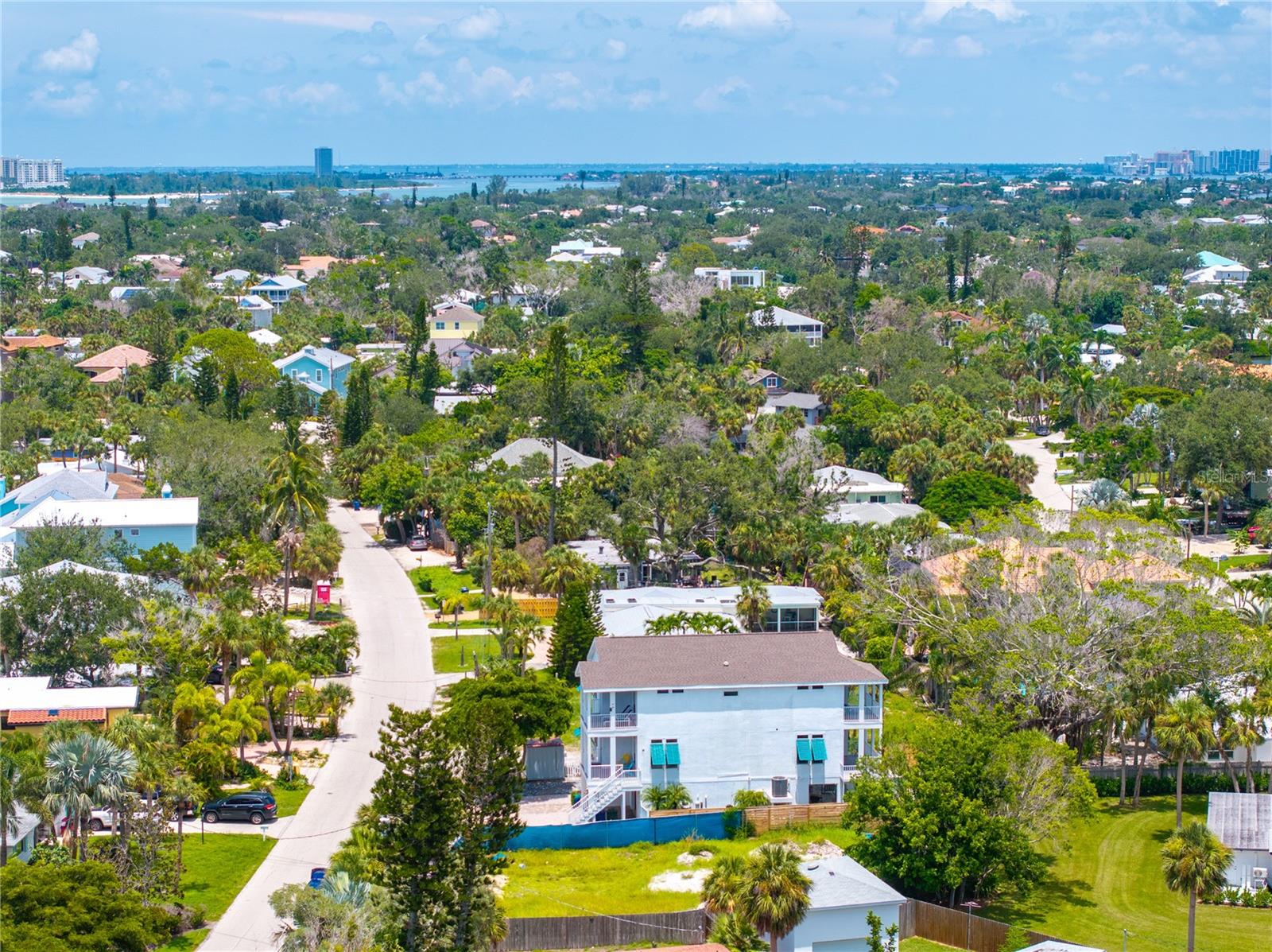 SARASOTA BEACH - Residential
