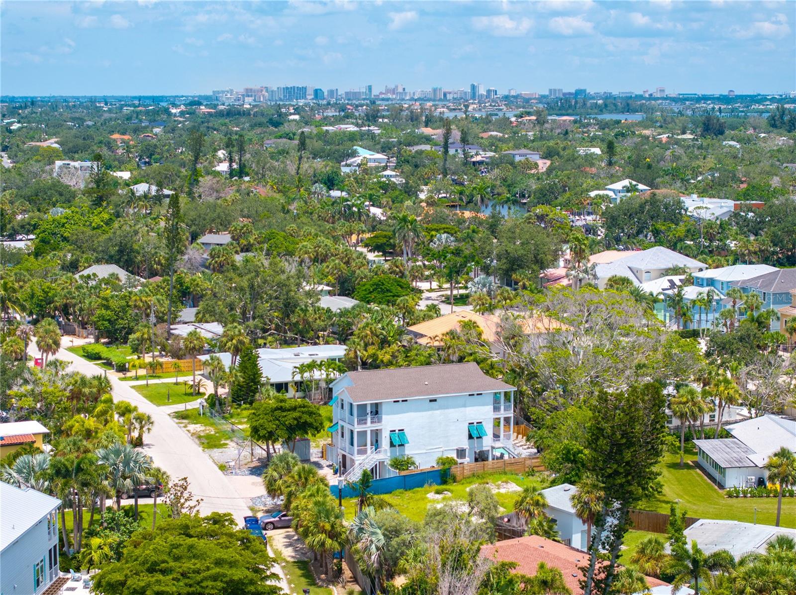SARASOTA BEACH - Residential