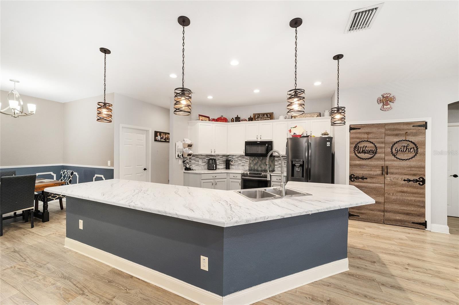 KINGSLAND COUNTRY ESTATE - Residential