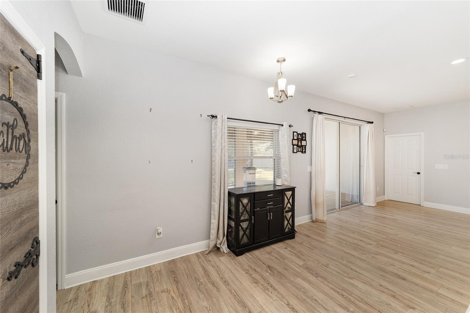 KINGSLAND COUNTRY ESTATE - Residential