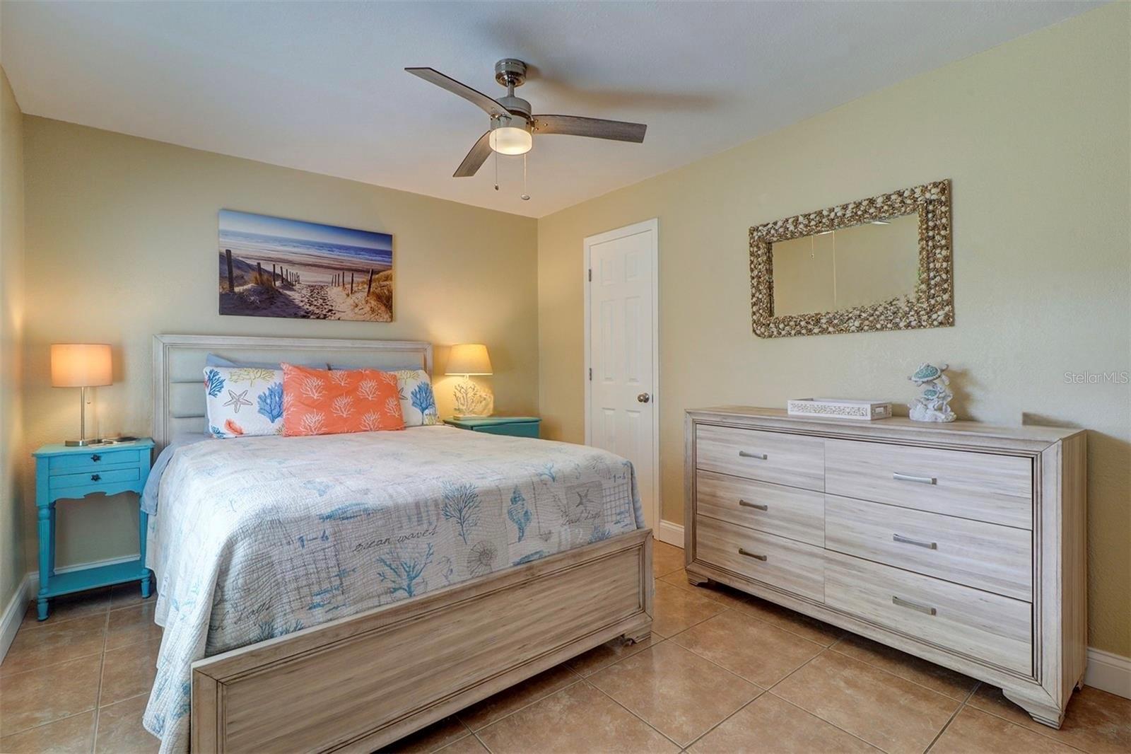 WOODSIDE VILLAGE CONDO - Residential