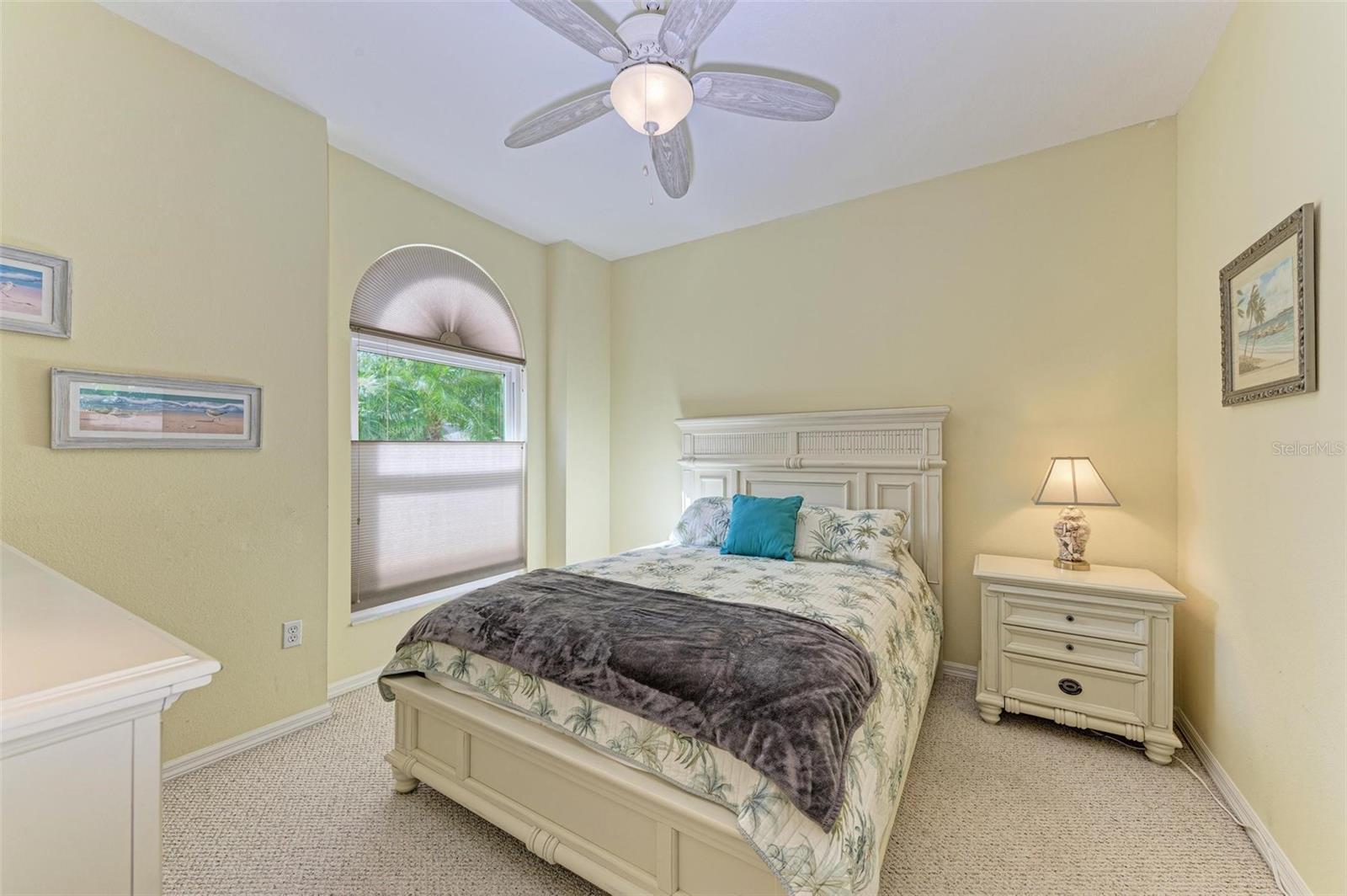 TWELVE OAKS II OF TARA - Residential