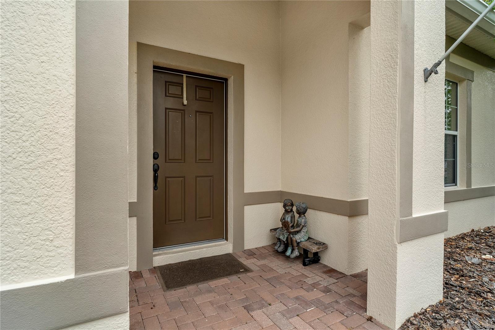 729 MEADOW GLADE DRIVE