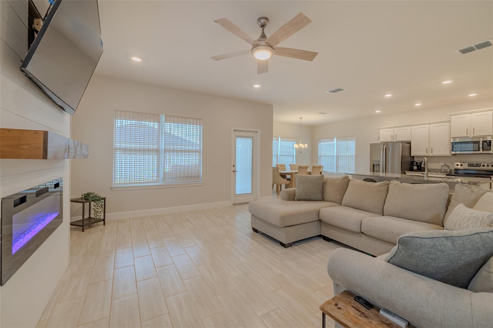 ABBEY GLEN - Residential