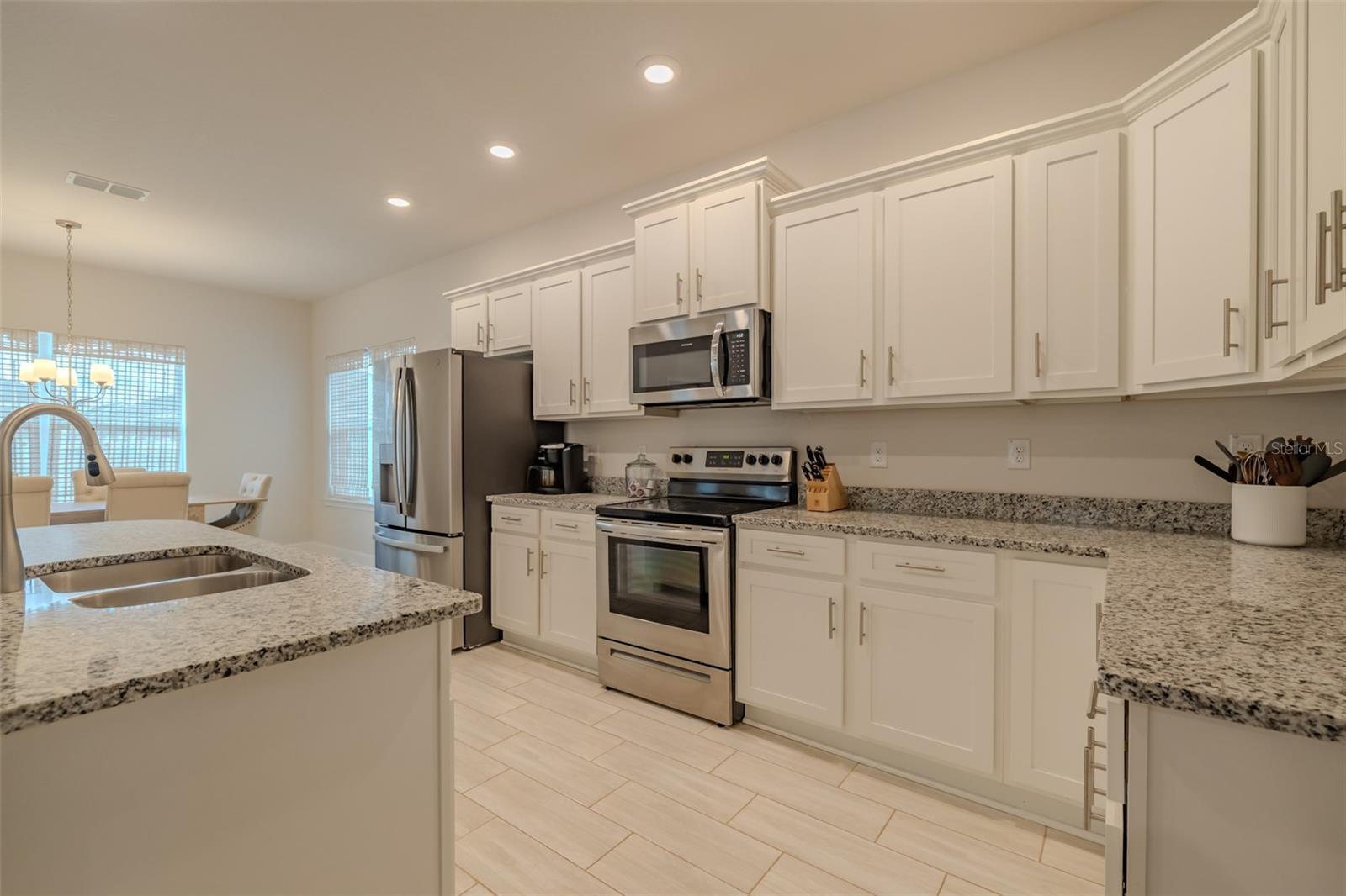ABBEY GLEN - Residential