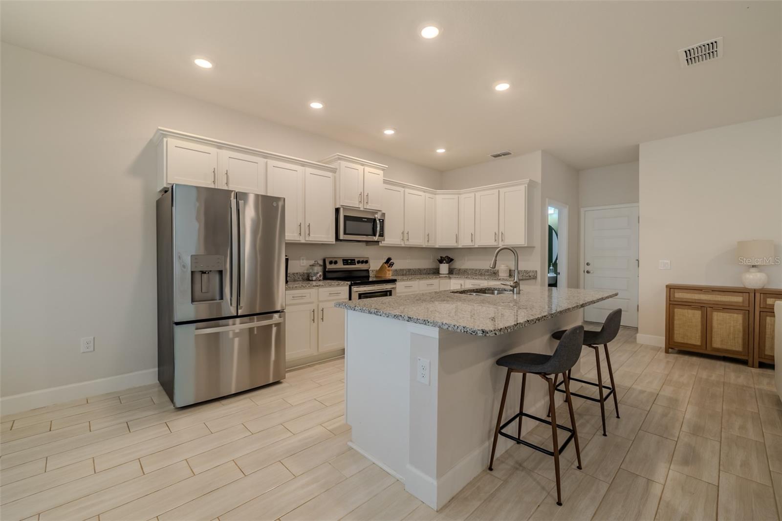 ABBEY GLEN - Residential