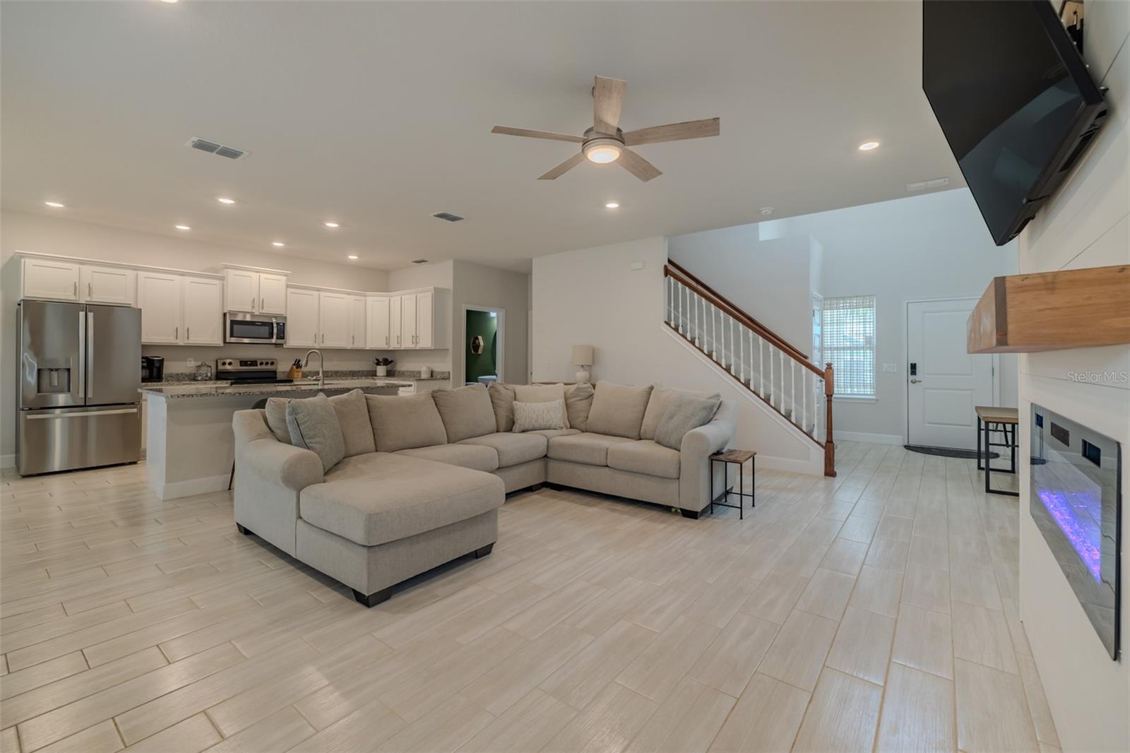 ABBEY GLEN - Residential
