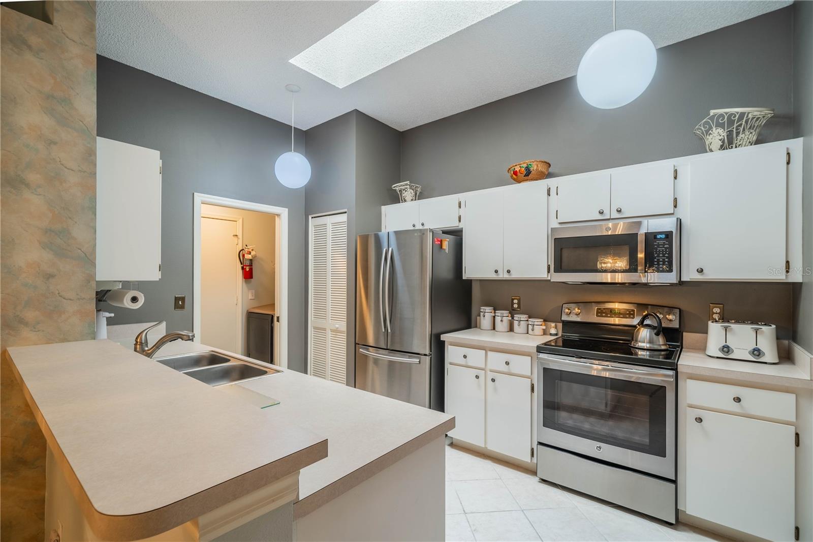 NANTUCKET III CONDO - Residential