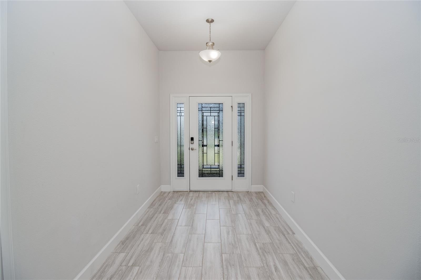 LAKE JULIANA ESTATES - Residential Lease