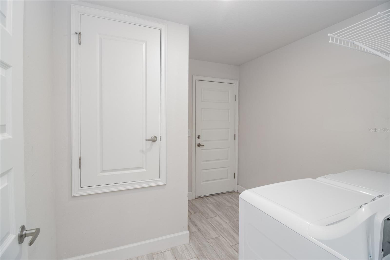 LAKE JULIANA ESTATES - Residential Lease