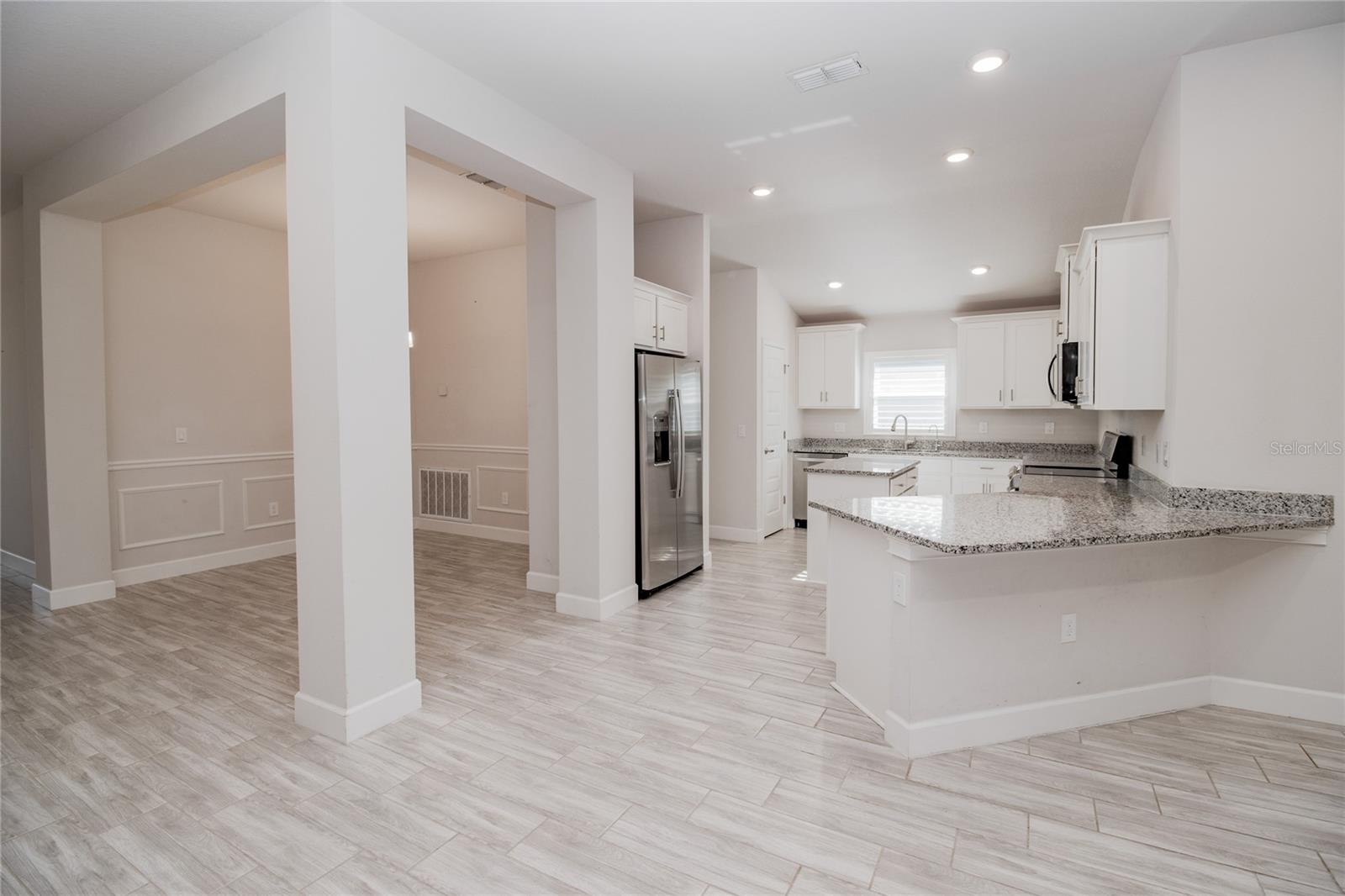 LAKE JULIANA ESTATES - Residential Lease