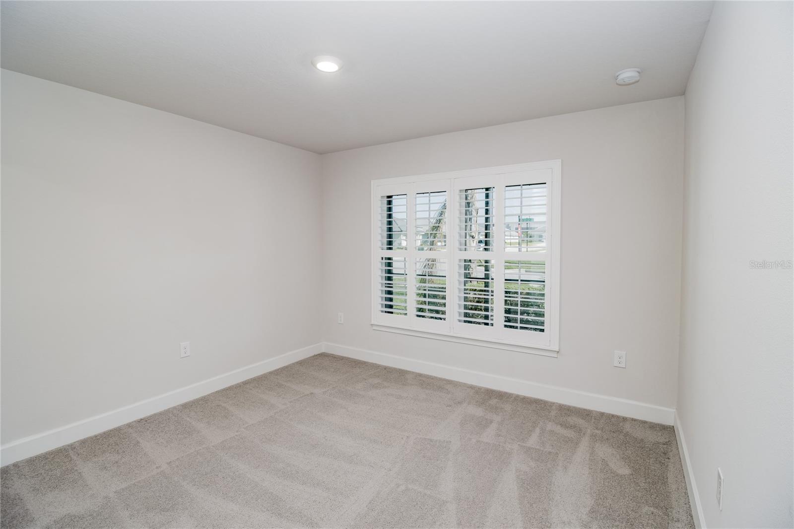 LAKE JULIANA ESTATES - Residential Lease