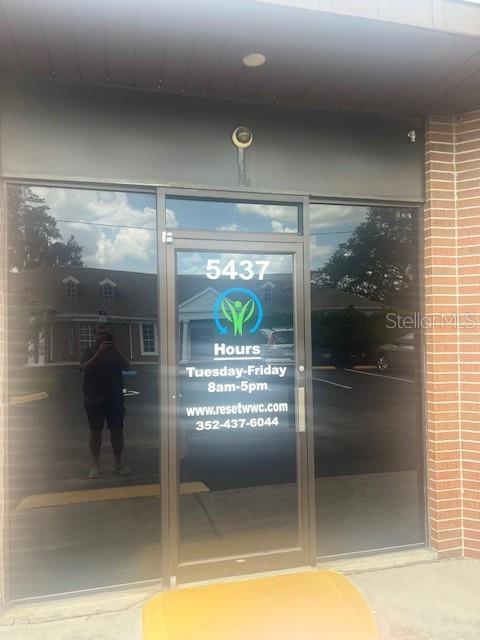 RIVER COUNTRY ESTATES - Commercial Lease