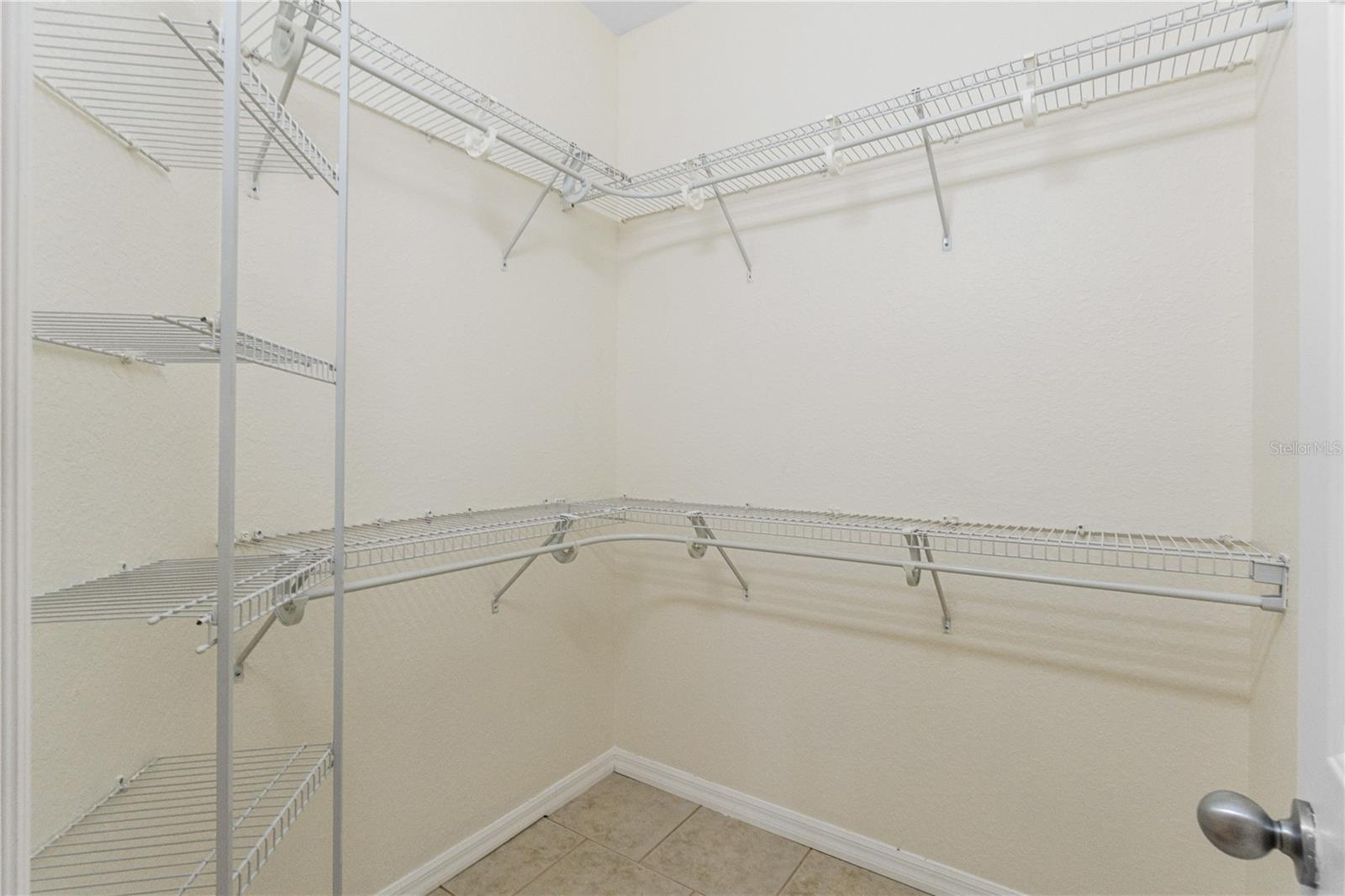 LAKE WEIR SHORES - Residential