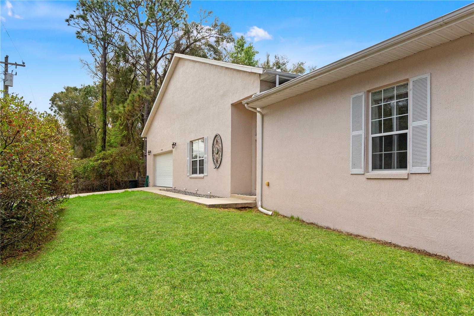 LAKE WEIR SHORES - Residential